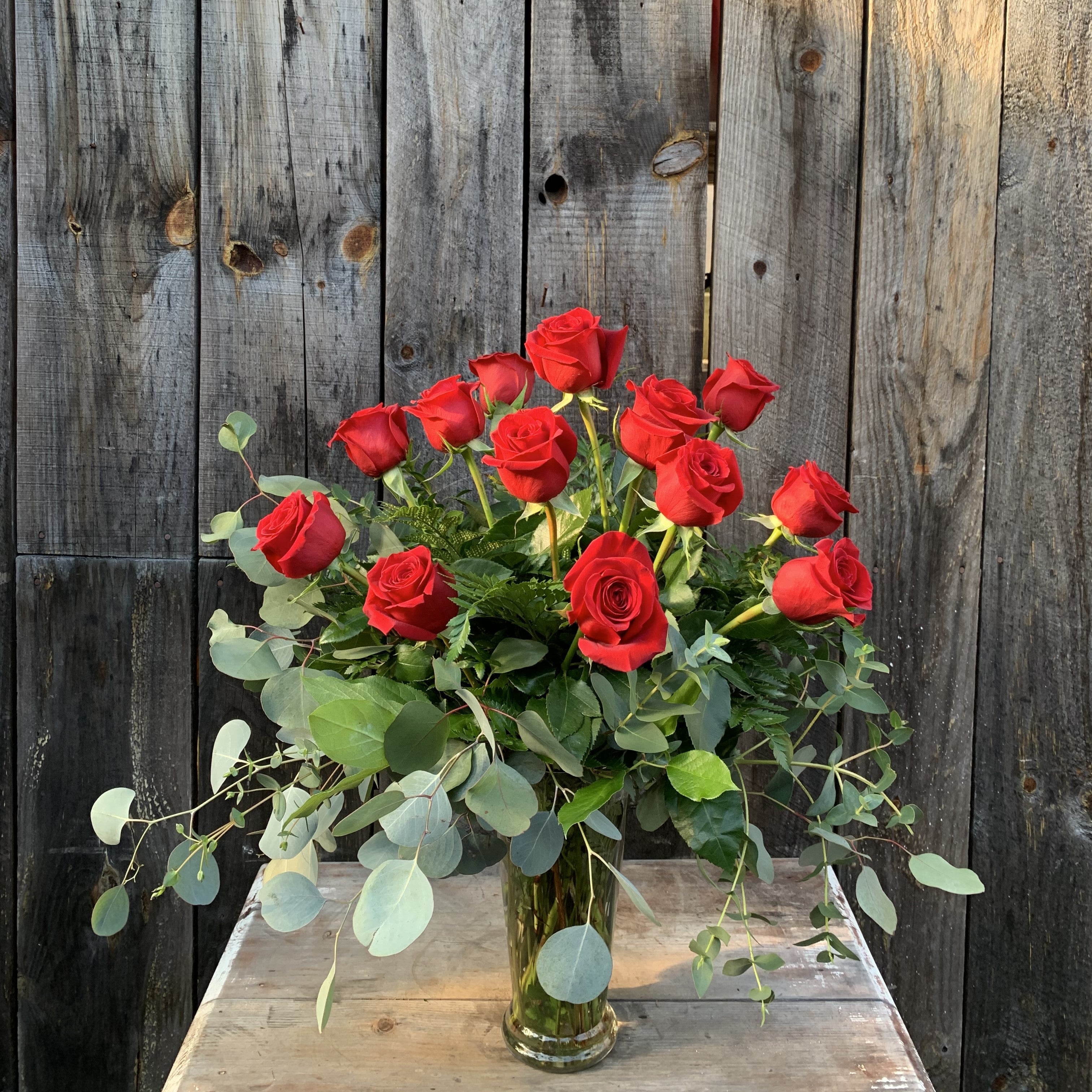 Eightin Roses A Dozen Roses – Eden Florist and Garden Shop